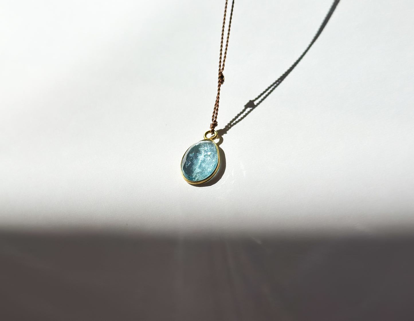 MARGARET SOLOW | Aquamarine 18K Bezel Necklace