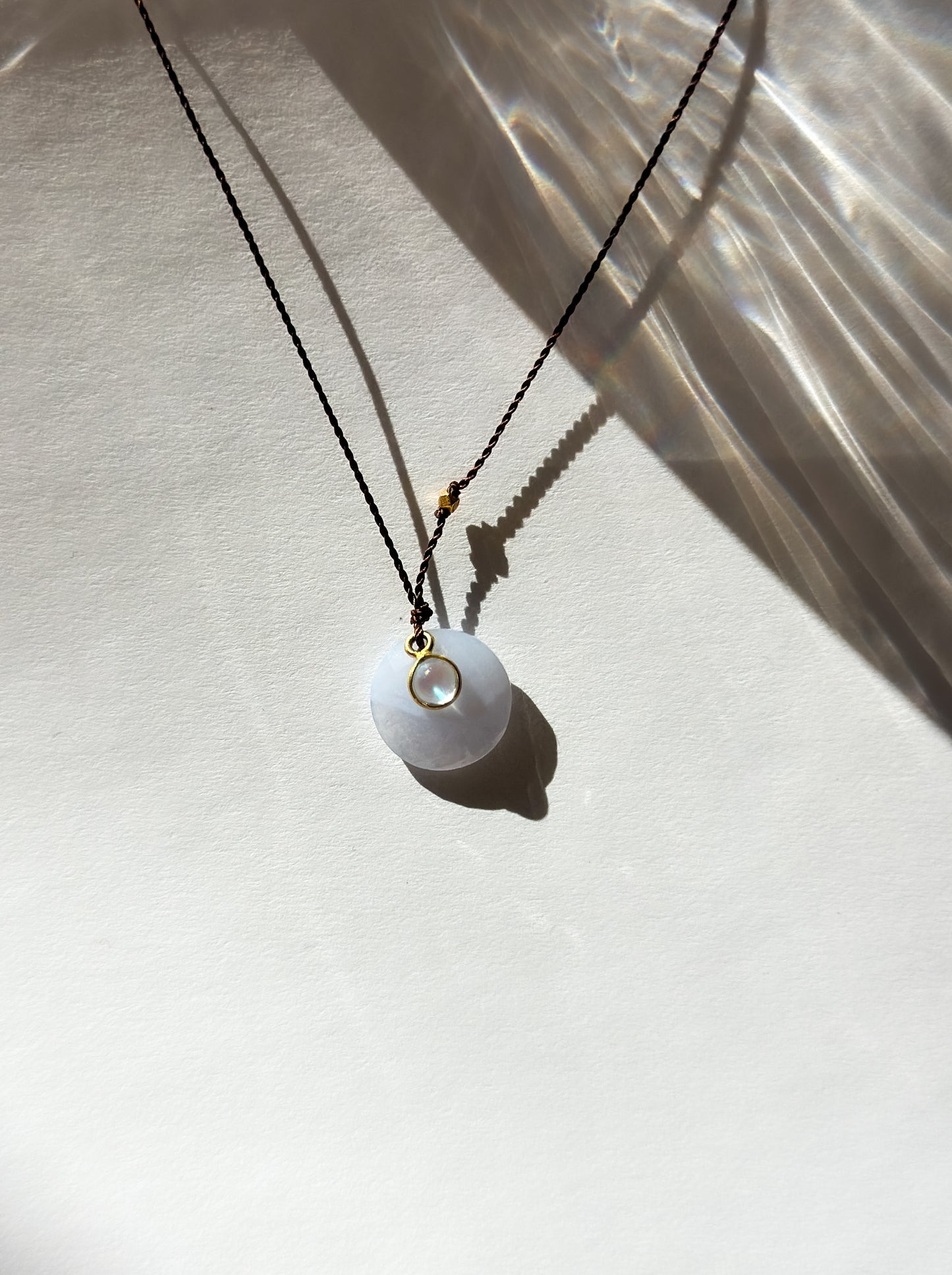 MARGARET SOLOW | 18k Chalcedony and Moonstone Necklace