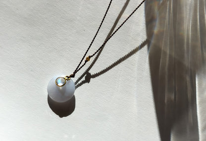 MARGARET SOLOW | 18k Chalcedony and Moonstone Necklace