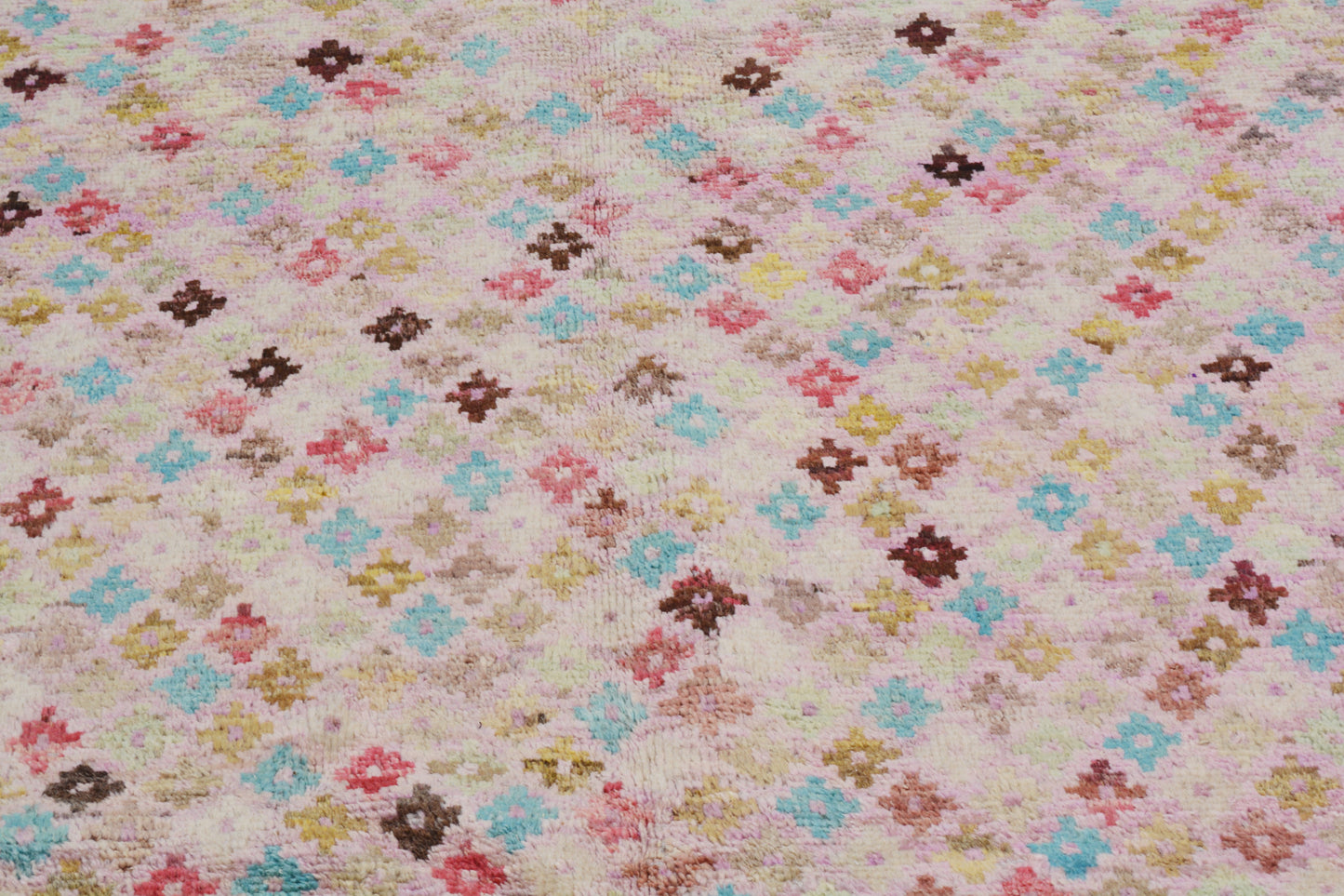 Moroccan Mille Fleur 6' 6" X 9' 6"