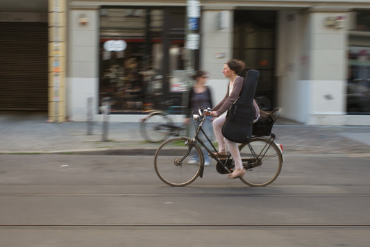 Singer for "Interpretations" by Robbii Wessen