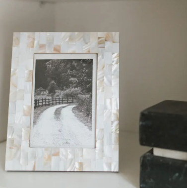 Matr Boomie | Chitra 5x7 Mother of Pearl Picture Frame
