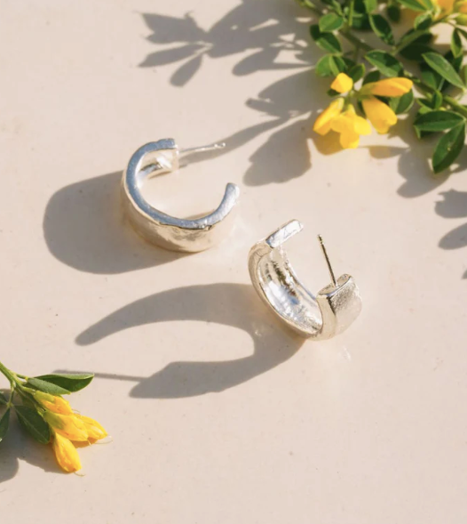 SATOMI STUDIO | Big Hug Earrings