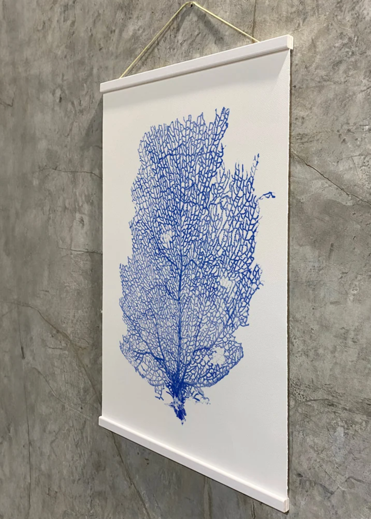 Simple magnetic hanger (20x30 Only) | Framing by Barloga Studios