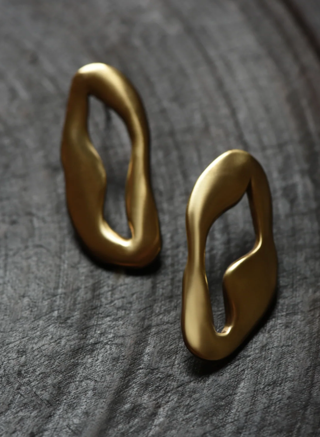 8.6.4 | Large Brass Studs EA-TL-75