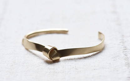 8.6.4 | Brass Cuff CU-H-01