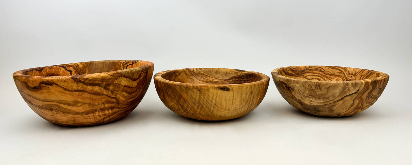 Olive Wood Family Salad Bowl: 8"