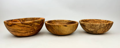 Olive Wood Family Salad Bowl: 8"