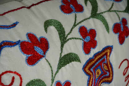 Hand Embroidered Suzani Pillow Cover 1/1 – Animal Motif