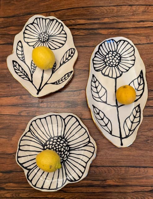 HSIEH CLAY | Handmade Floral Shape Ceramic Platter 22K Accents 7x12 MED