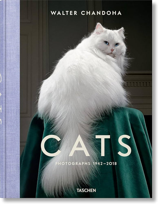 Cats: Photographs 1942 - 2018 - multilingual edition