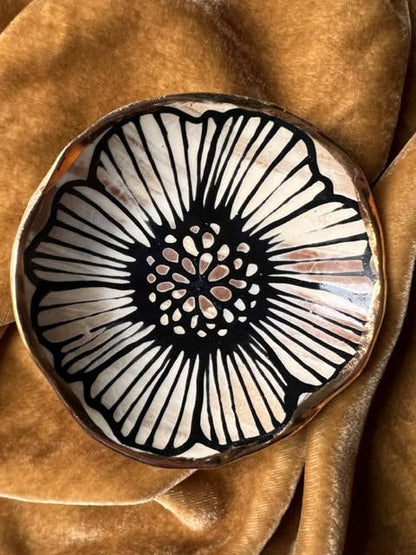 HSIEH CLAY | 4" Handmade Ceramic Trinket Dishes – Floral with 22K Gold
