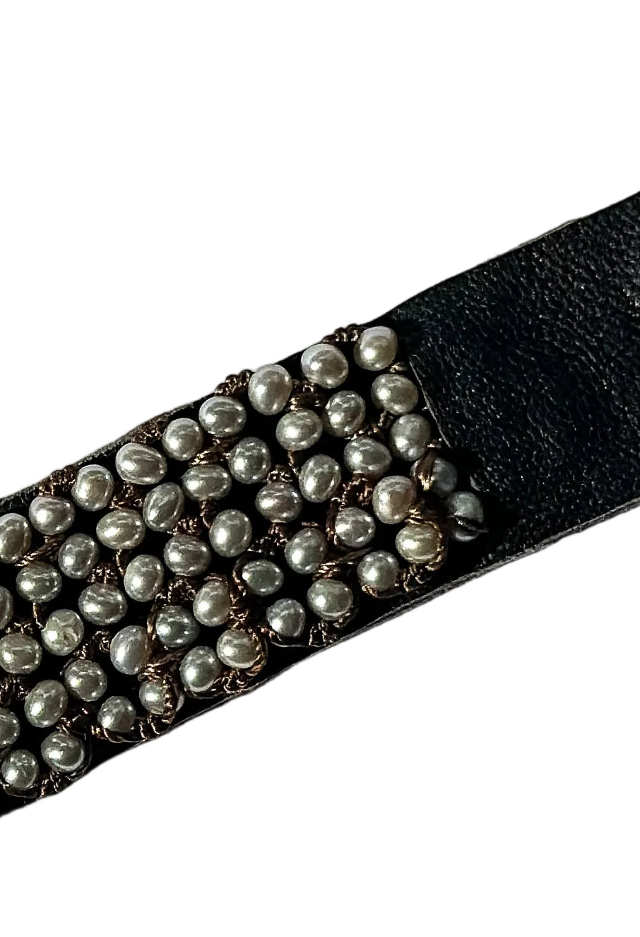 DANIELLE WELMOND |  Bracelet of Silver Pearls on Brown Leather