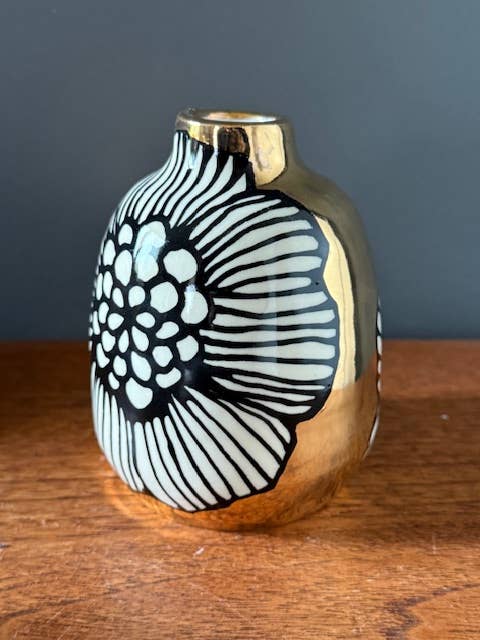 HSIEH CLAY | Small Ceramic Flowers Swimming in 22K Gold Bud Vase
