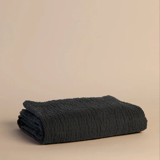 Jasper Quilt in Midnight