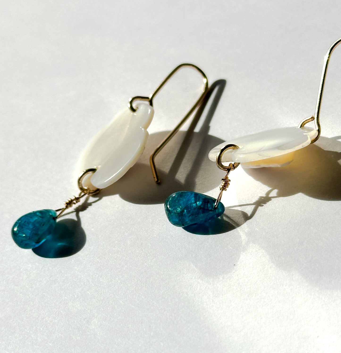 JADEWATER DESIGN | White Mother of Pearl With Apatite Drop Earring