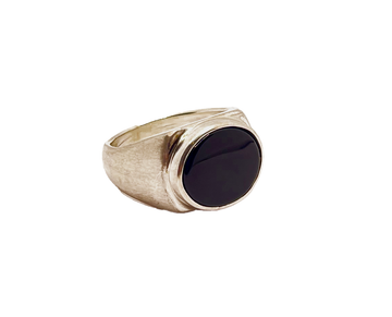 SONJA FRIES | Sterling Silver and Black Onyx Smooth Signet Ring