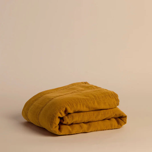 Horizon Quilt in Honey