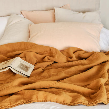 Horizon Quilt in Honey