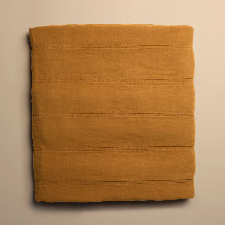 Horizon Quilt in Honey
