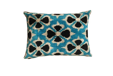 VELVET PILLOW | BLUE/WHITE/BLACK | 16