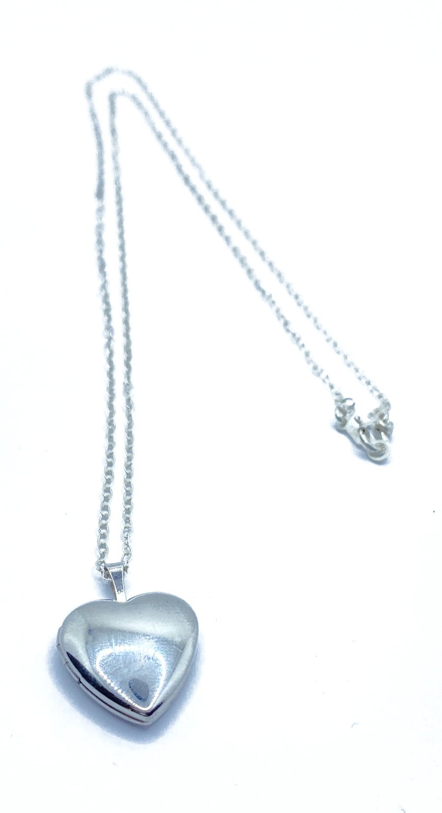 SELAH VIE | Silver Heart Locket