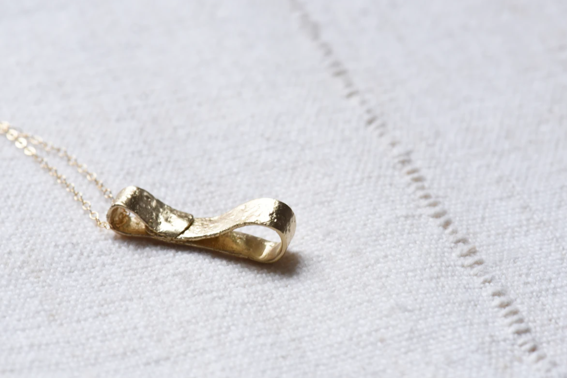8.6.4 | Organic Ribbon Necklace