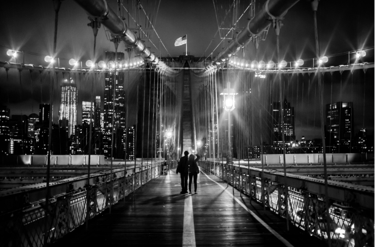 Brooklyn Bridge Couple 6 x 9