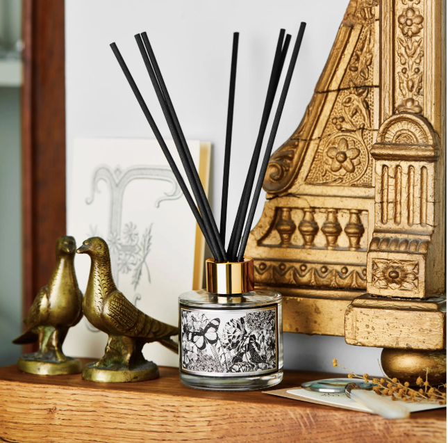 THE COUNTRY GARDEN REED DIFFUSER